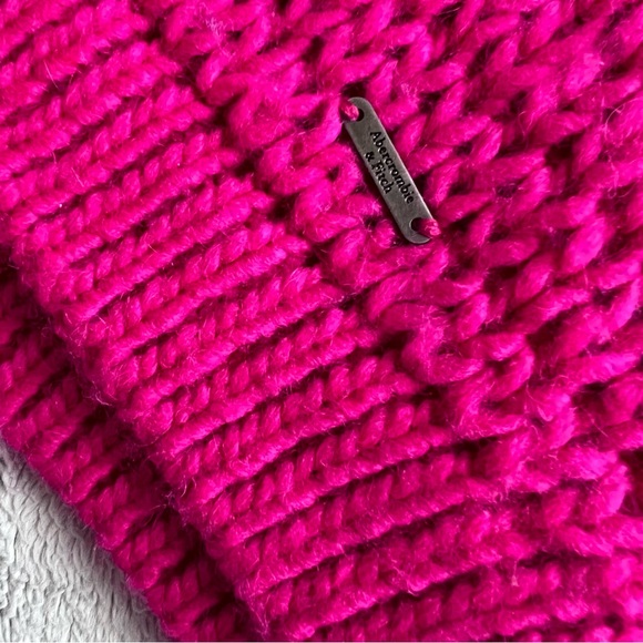 Abercrombie & Fitch Wool Alpaca Cropped Chunky Knit Hot Pink Barbiecore Sweater - Picture 10 of 16